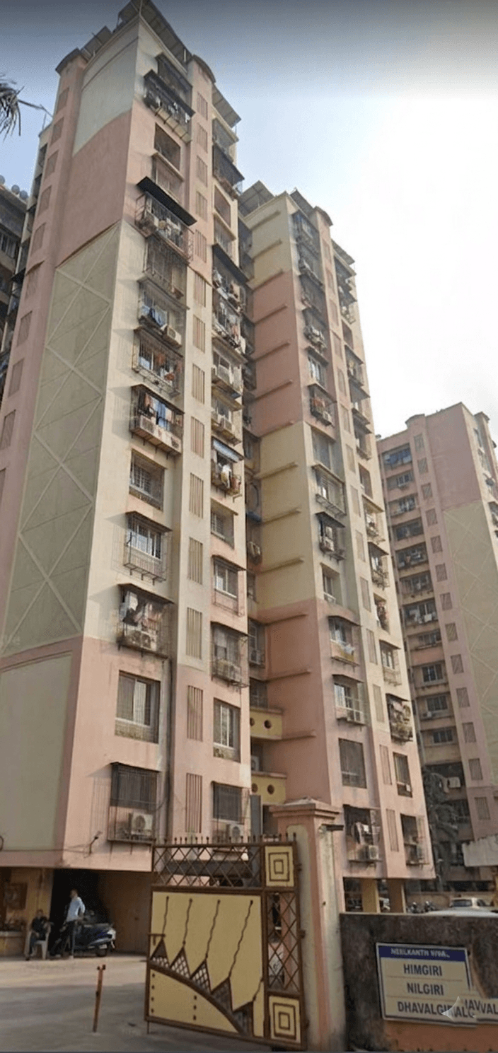 Dhavalgiri Building