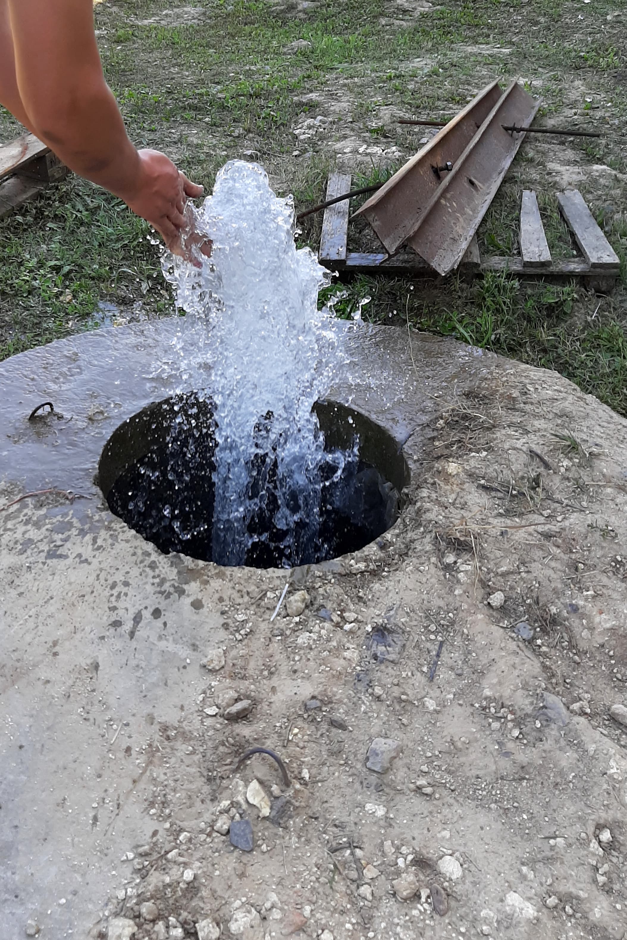 RWH System Setup (With Borewell Recharge)